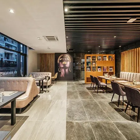 Voya 酒店